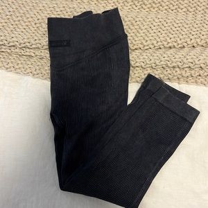 bo and tee seamless cropped leggings